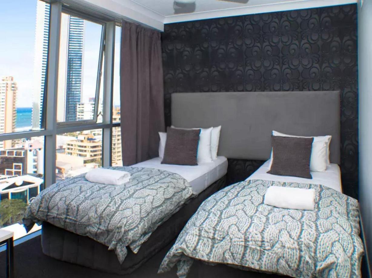 Апартаменты Deluxe Chevron Renaissance Голд-Кост Экстерьер фото